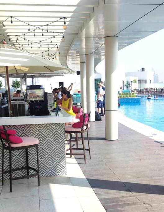 Amazing Apartment With Infinity Pool Dubai Exterior foto